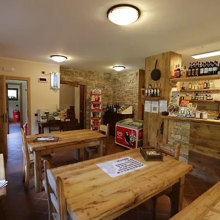 Rifugio Al Del Mortirolo In Inverno Raggiungibile Solo A Piedi * Monno