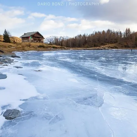 Rifugio Al Del Mortirolo In Inverno Raggiungibile Solo A Piedi