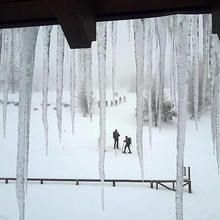 Rifugio Al Del Mortirolo In Inverno Raggiungibile Solo A Piedi Agroturismo