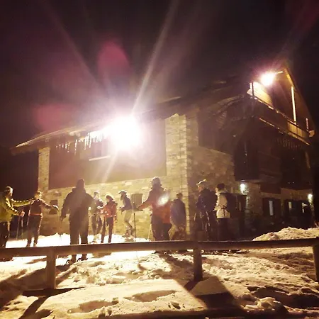 Rifugio Al Del Mortirolo In Inverno Raggiungibile Solo A Piedi
