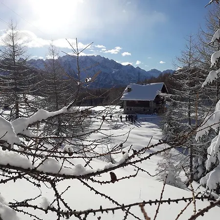 Feriegård Rifugio Al Del Mortirolo In Inverno Raggiungibile Solo A Piedi Monno