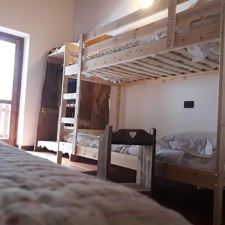 Rifugio Al Del Mortirolo In Inverno Raggiungibile Solo A Piedi * Monno