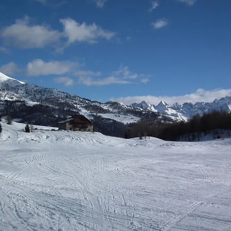 Feriegård Rifugio Al Del Mortirolo In Inverno Raggiungibile Solo A Piedi