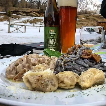 Feriegård Rifugio Al Del Mortirolo In Inverno Raggiungibile Solo A Piedi