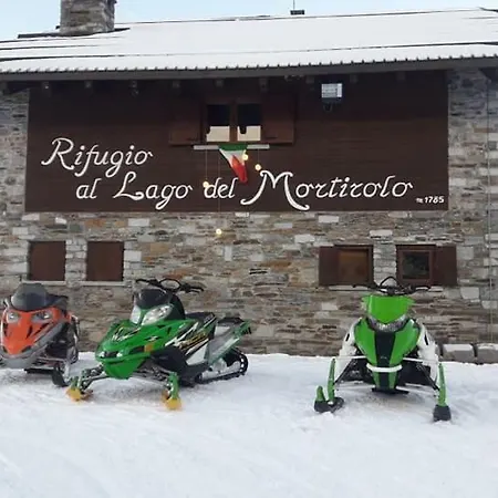 Rifugio Al Del Mortirolo In Inverno Raggiungibile Solo A Piedi * Monno